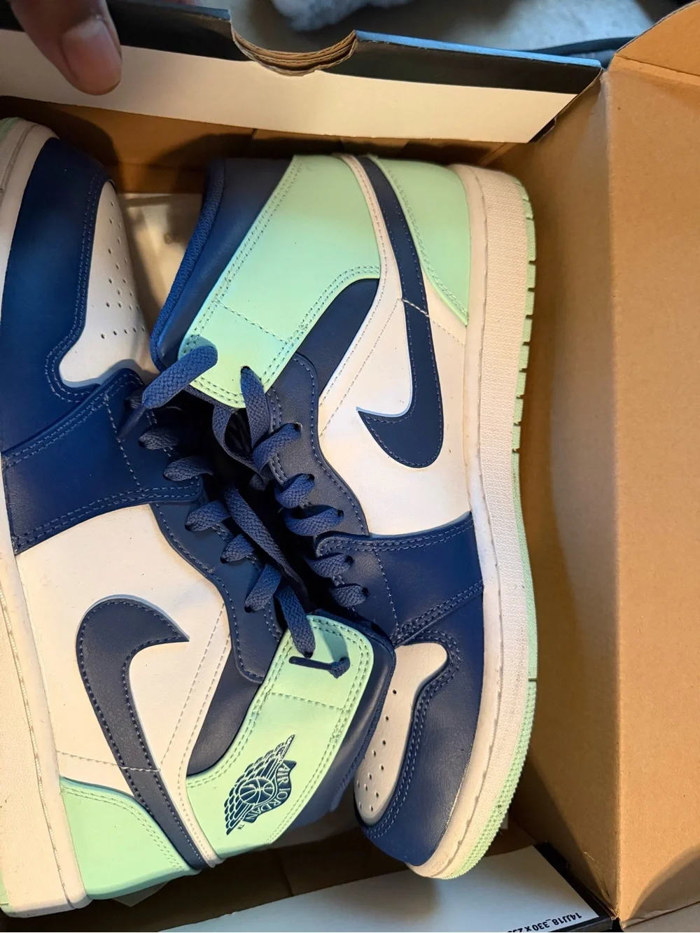 Air Jordan 1 Mid 